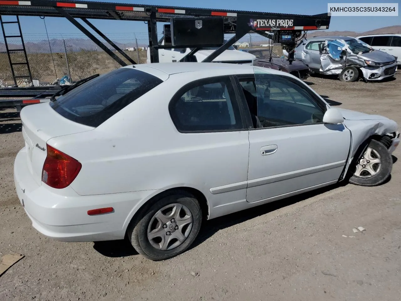 KMHCG35C35U343264 2005 Hyundai Accent Gs