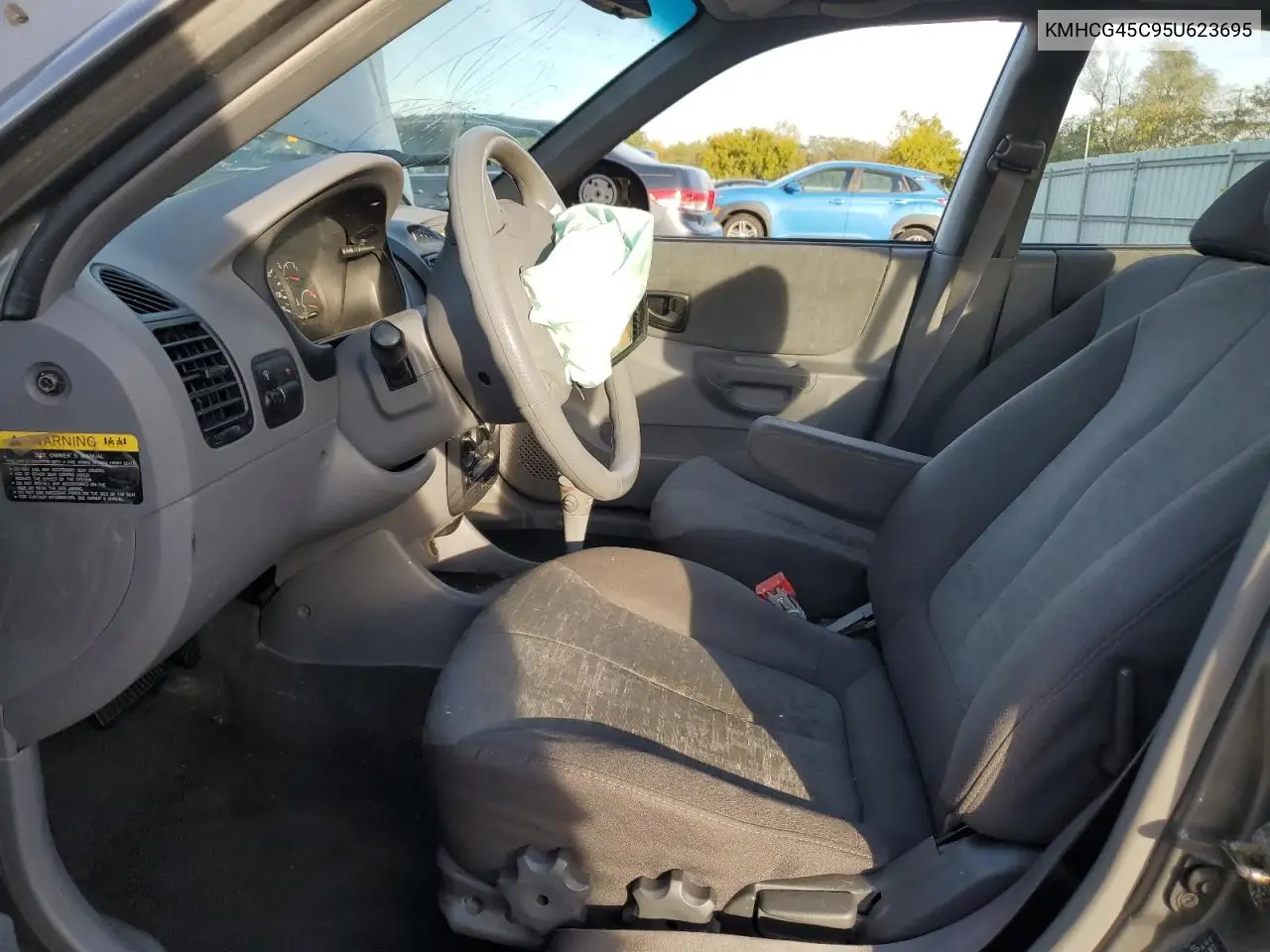 KMHCG45C95U623695 2005 Hyundai Accent Gl