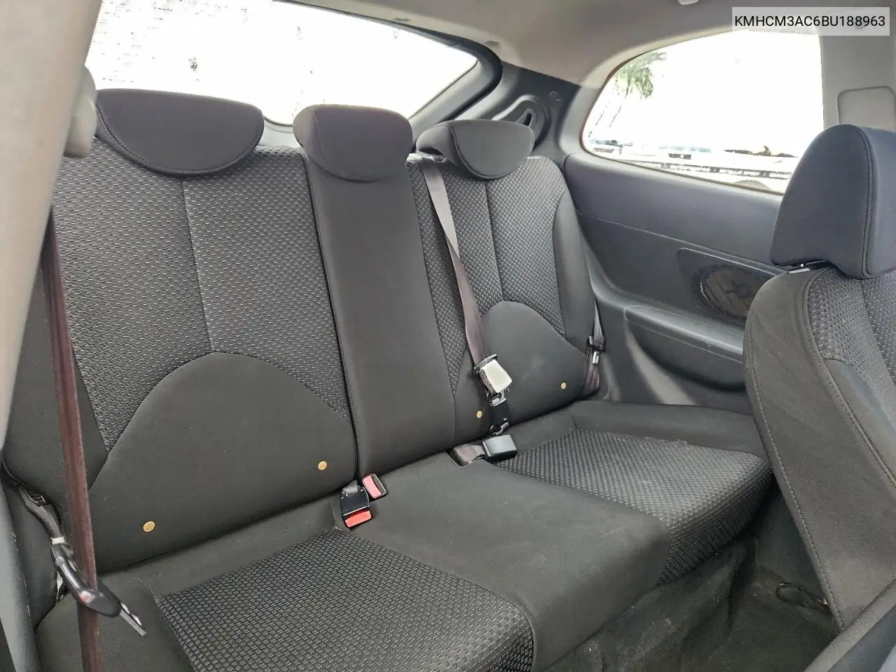 KMHCM3AC6BU188963 2011 Hyundai Accent Gl