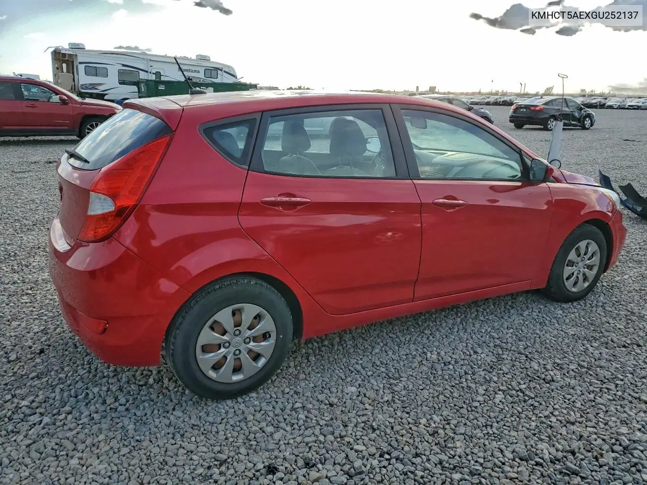 KMHCT5AEXGU252137 2016 Hyundai Accent Se