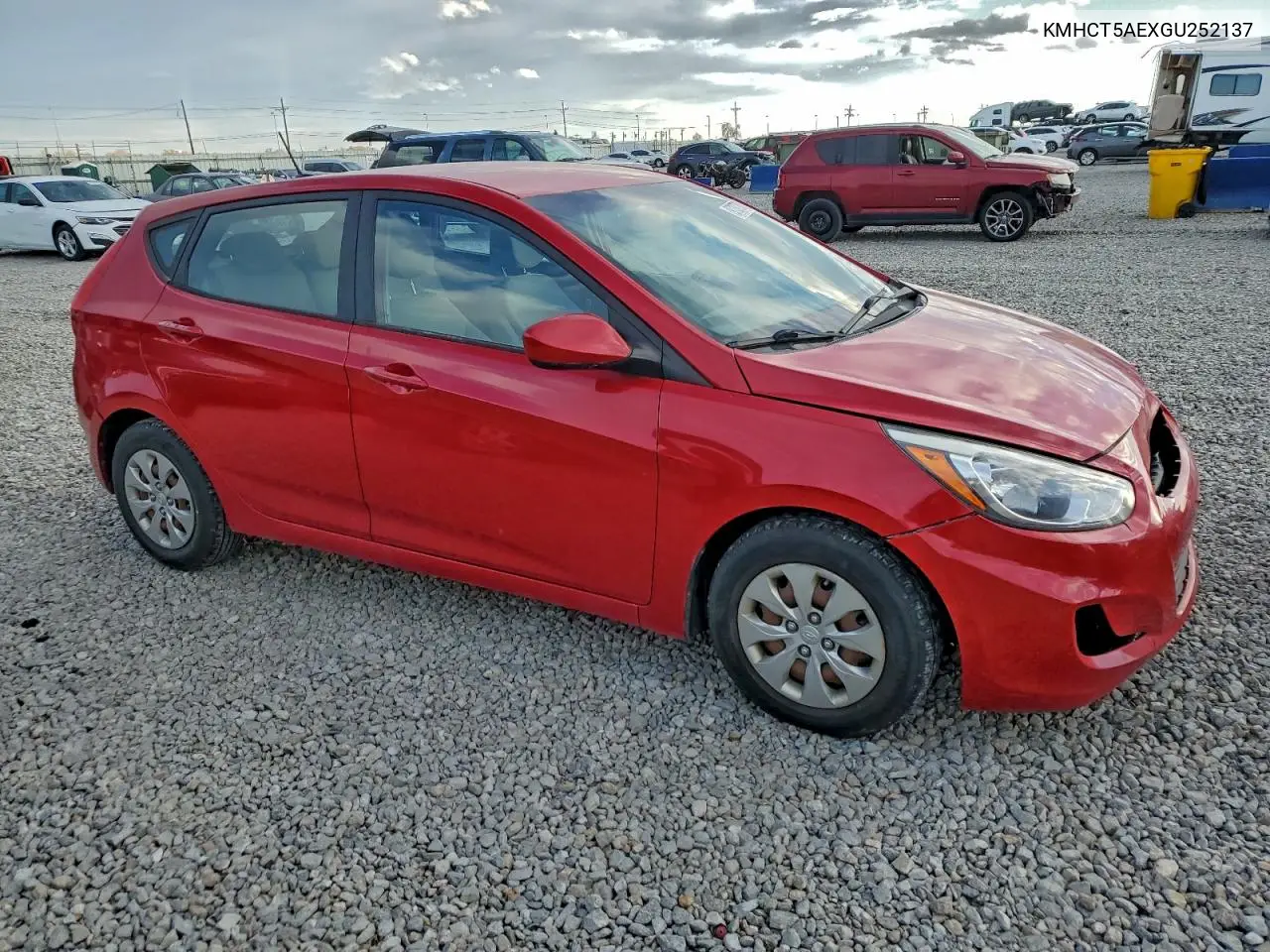 KMHCT5AEXGU252137 2016 Hyundai Accent Se