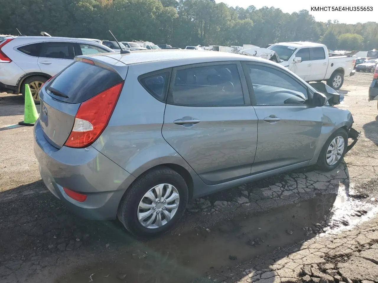KMHCT5AE4HU355653 2017 Hyundai Accent Se