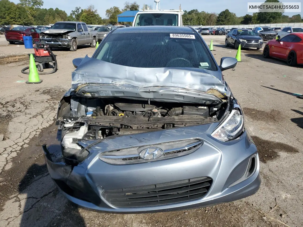 KMHCT5AE4HU355653 2017 Hyundai Accent Se