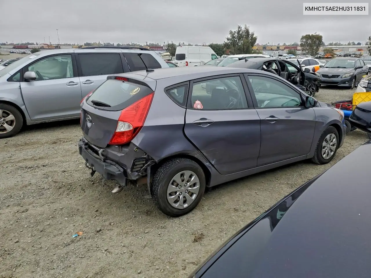 KMHCT5AE2HU311831 2017 Hyundai Accent Se