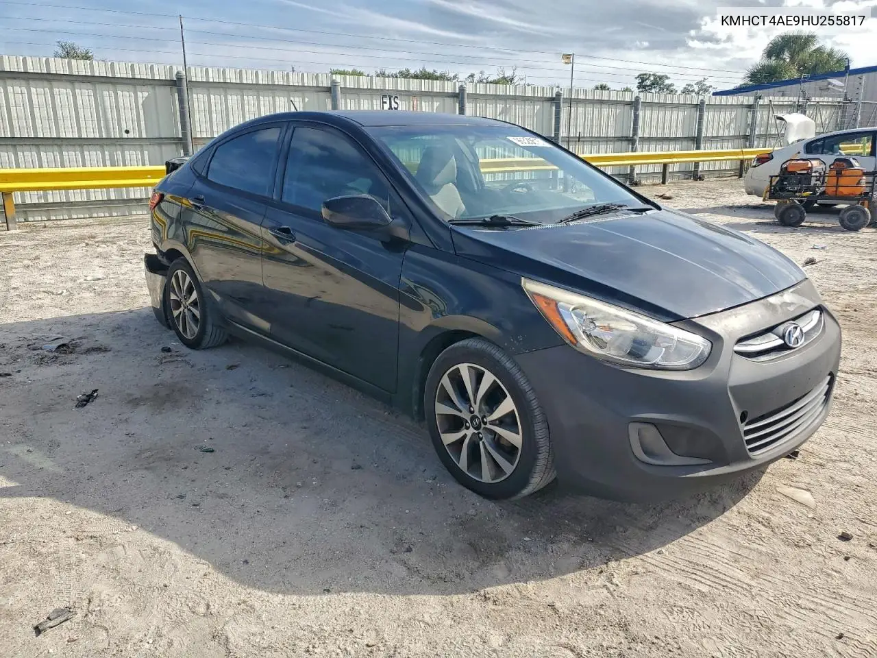 KMHCT4AE9HU255817 2017 Hyundai Accent Se