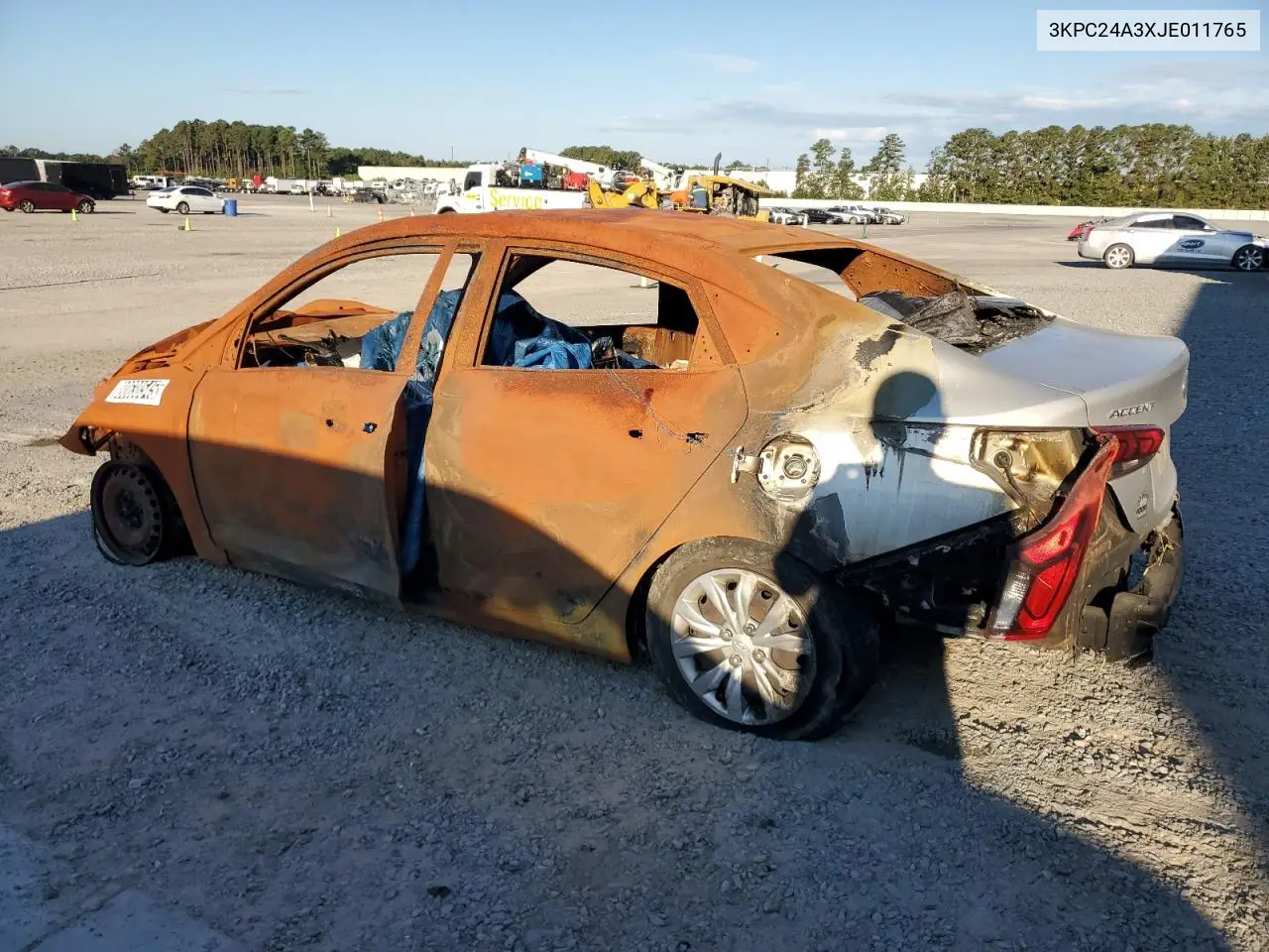 3KPC24A3XJE011765 2018 Hyundai Accent Se
