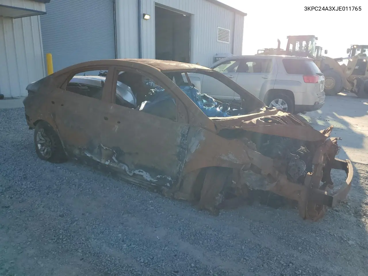 3KPC24A3XJE011765 2018 Hyundai Accent Se
