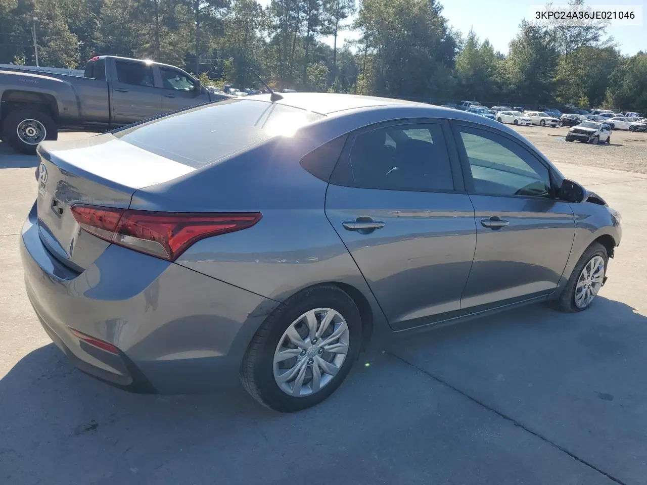 3KPC24A36JE021046 2018 Hyundai Accent Se