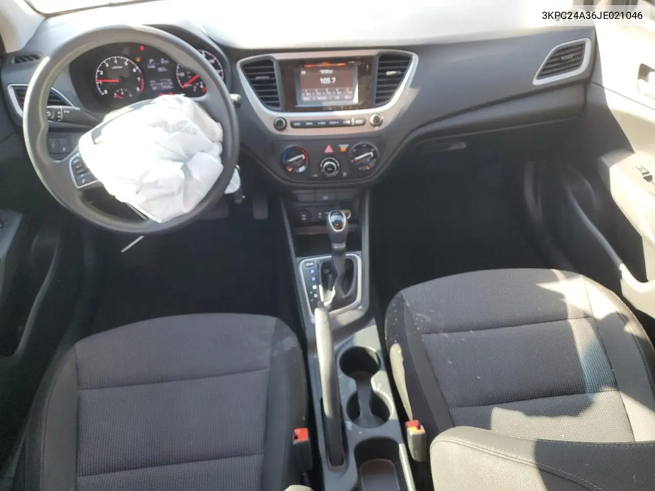 3KPC24A36JE021046 2018 Hyundai Accent Se