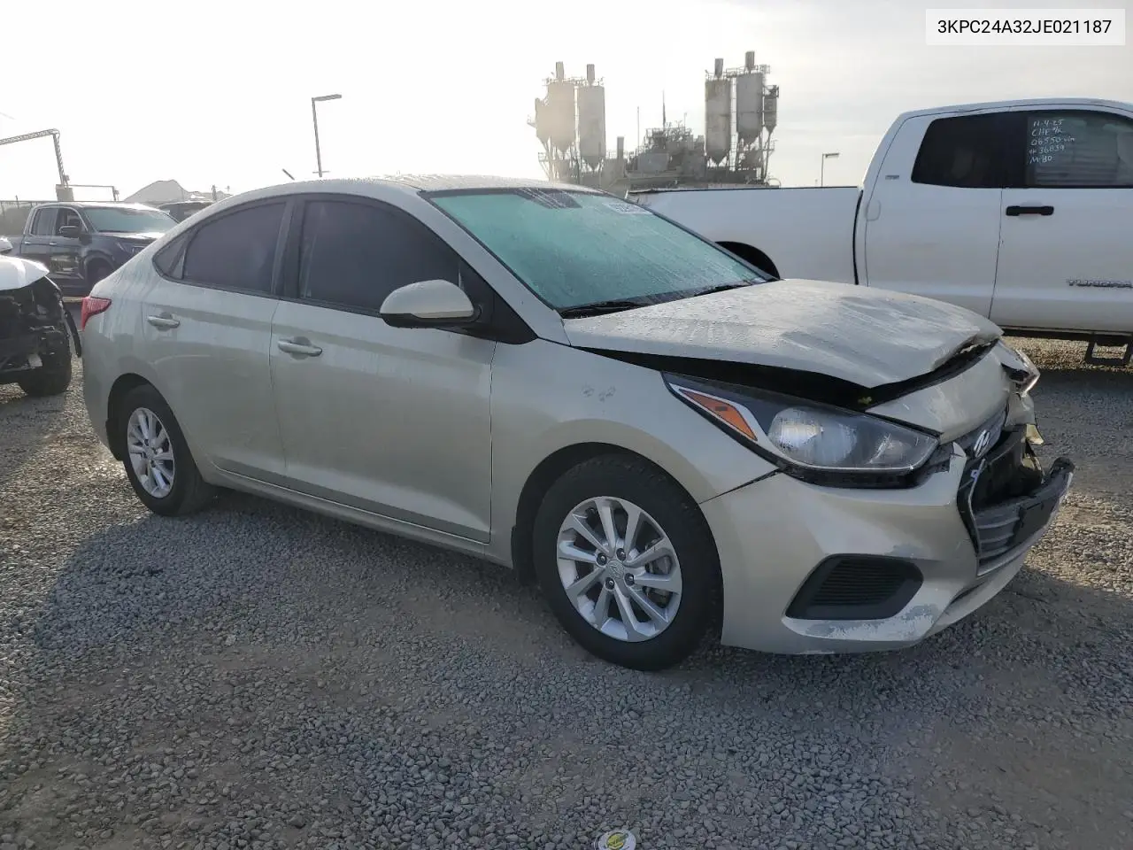 3KPC24A32JE021187 2018 Hyundai Accent Se