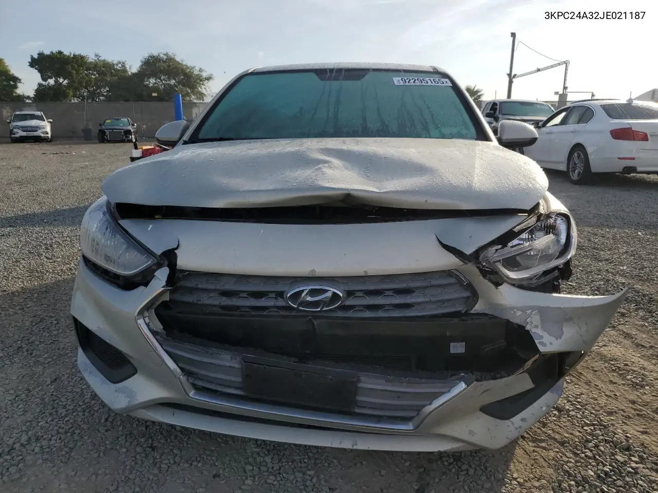 3KPC24A32JE021187 2018 Hyundai Accent Se