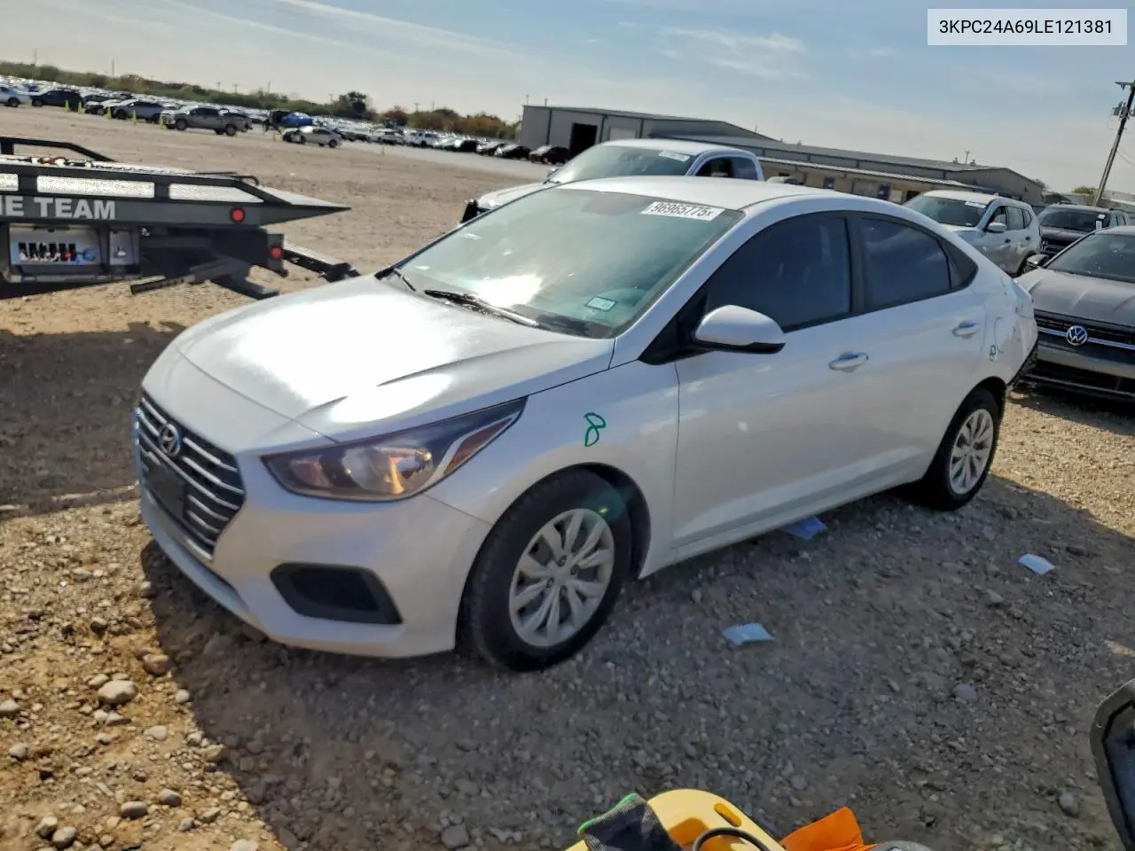 3KPC24A69LE121381 2020 Hyundai Accent Se