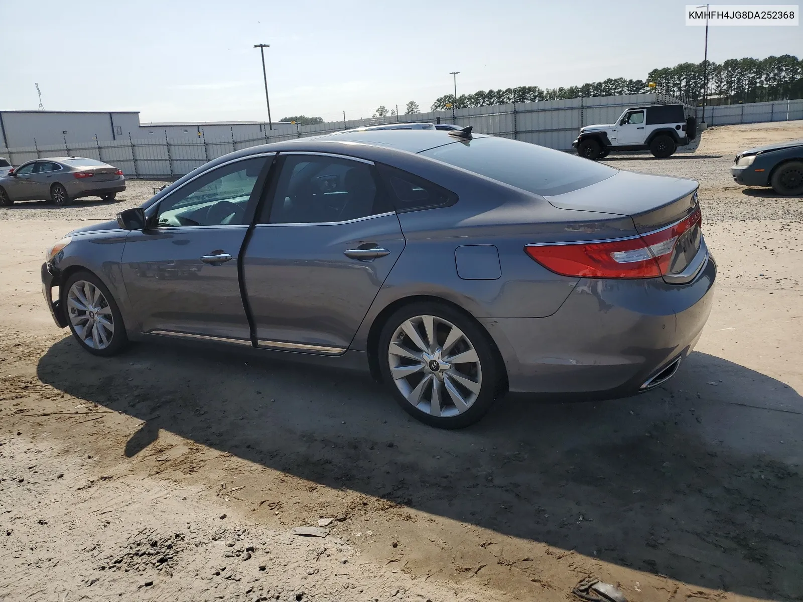 KMHFH4JG8DA252368 2013 Hyundai Azera Gls