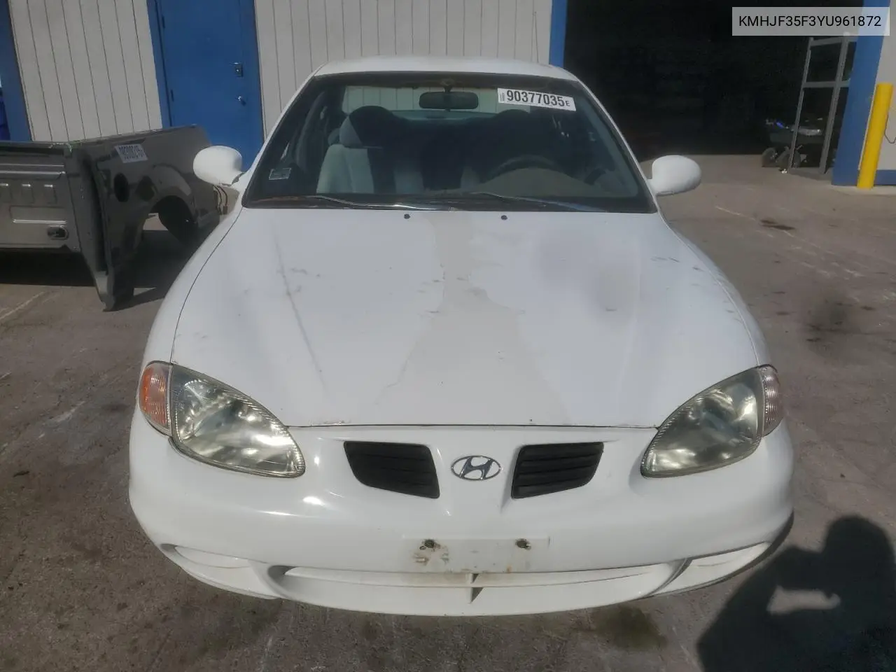 KMHJF35F3YU961872 2000 Hyundai Elantra Gls