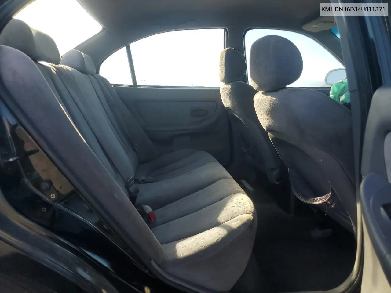 KMHDN46D34U811371 2004 Hyundai Elantra Gls
