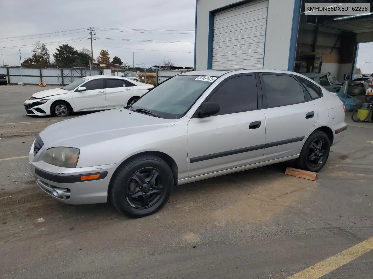 KMHDN56DX5U162238 2005 Hyundai Elantra Gls