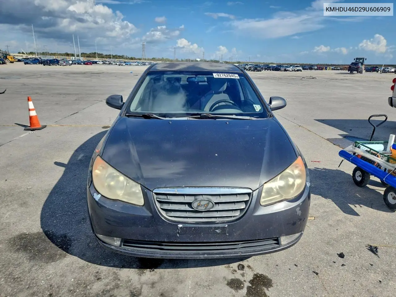 KMHDU46D29U606909 2009 Hyundai Elantra Gls