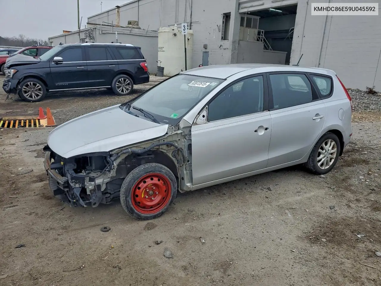 KMHDC86E59U045592 2009 Hyundai Elantra Touring