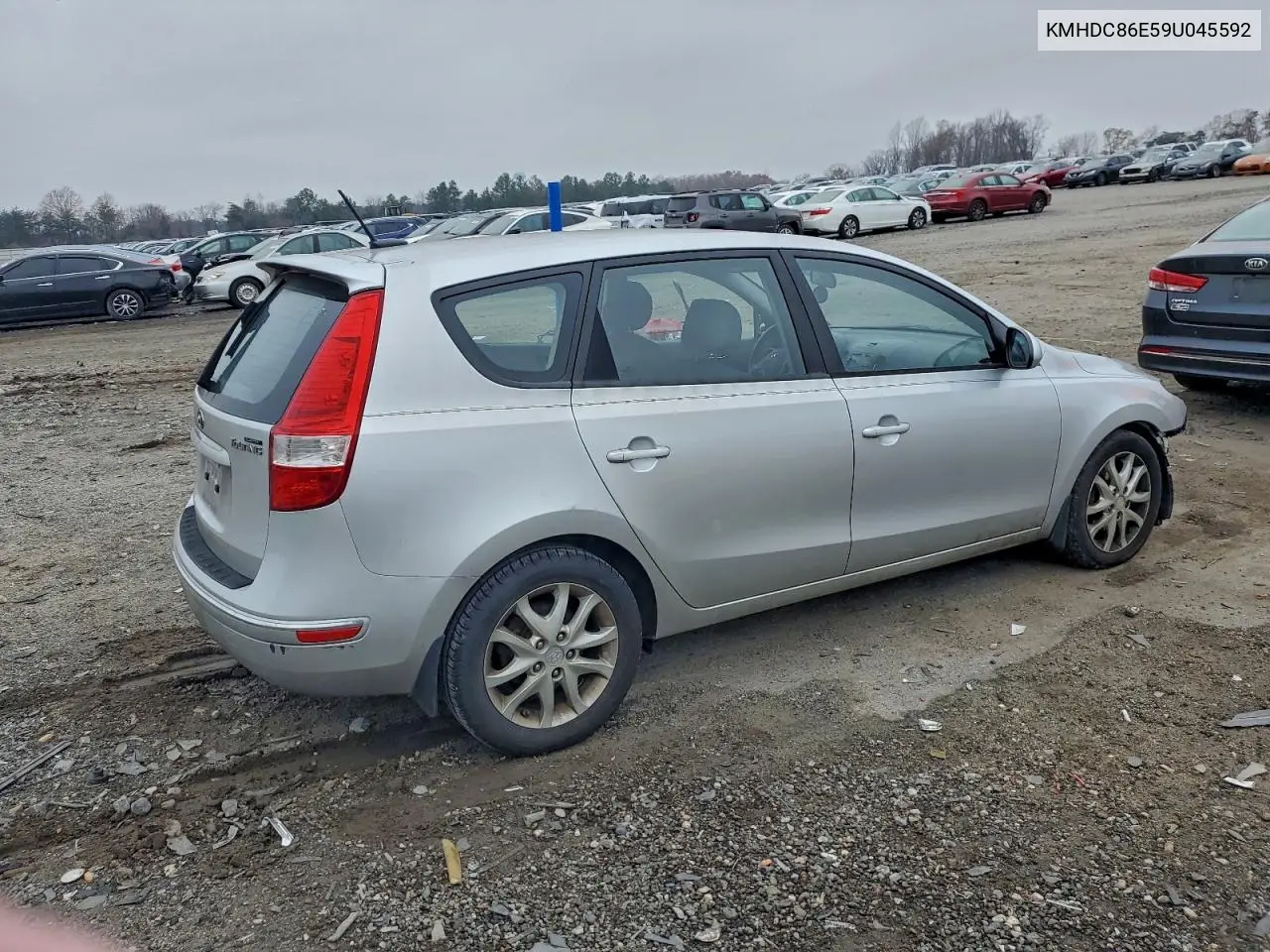 KMHDC86E59U045592 2009 Hyundai Elantra Touring