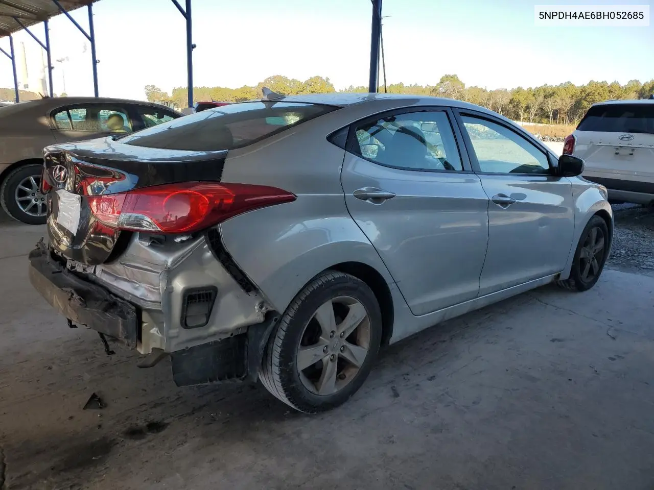 5NPDH4AE6BH052685 2011 Hyundai Elantra Gls