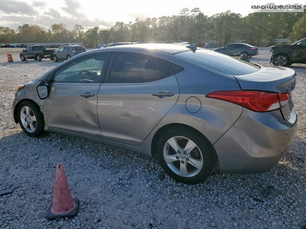 KMHDH4AE9BU107826 2011 Hyundai Elantra Gls