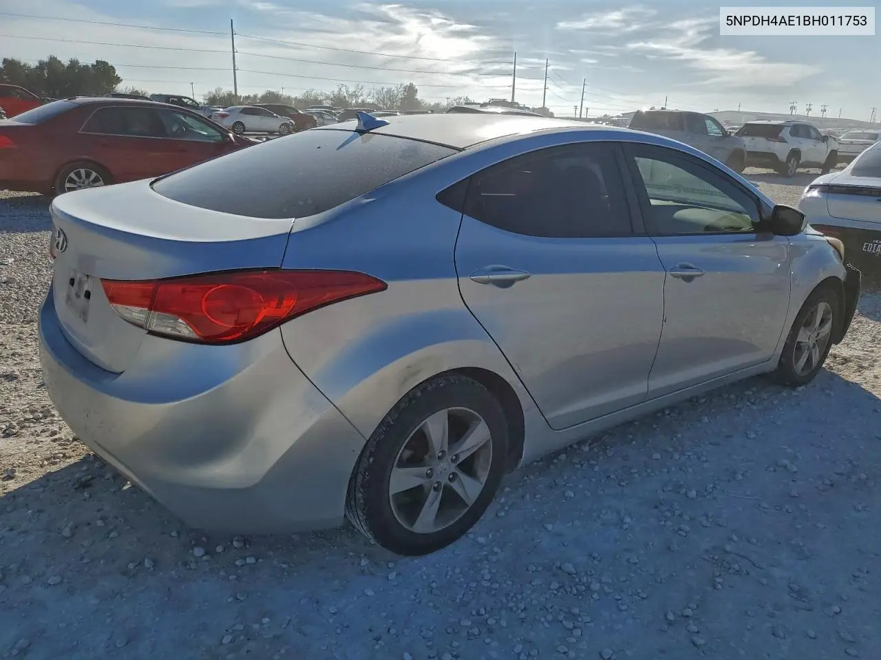 5NPDH4AE1BH011753 2011 Hyundai Elantra Gls