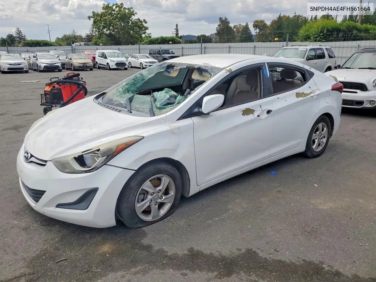 5NPDH4AE4FH561664 2015 Hyundai Elantra Se