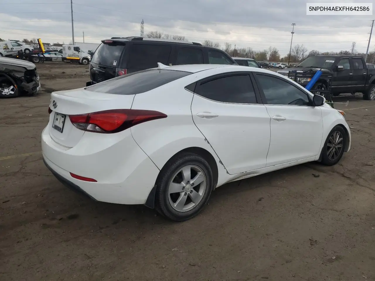 5NPDH4AEXFH642586 2015 Hyundai Elantra Se