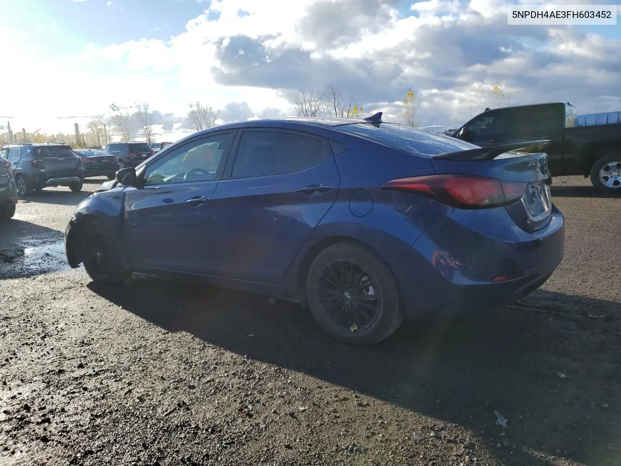 5NPDH4AE3FH603452 2015 Hyundai Elantra Se