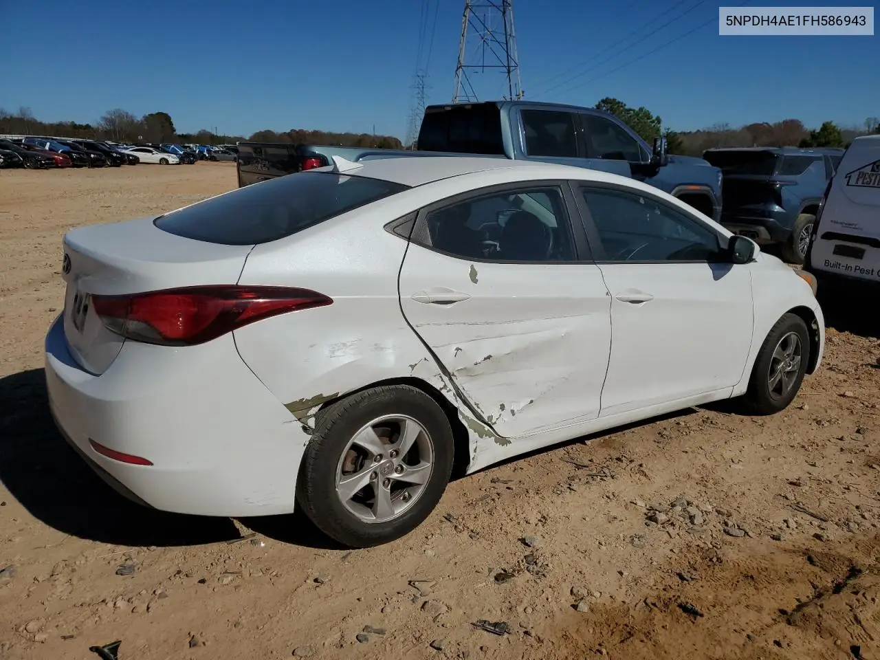 5NPDH4AE1FH586943 2015 Hyundai Elantra Se