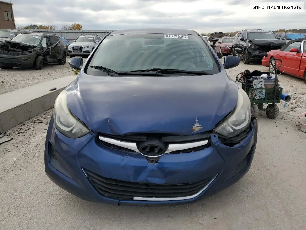 5NPDH4AE4FH624519 2015 Hyundai Elantra Se