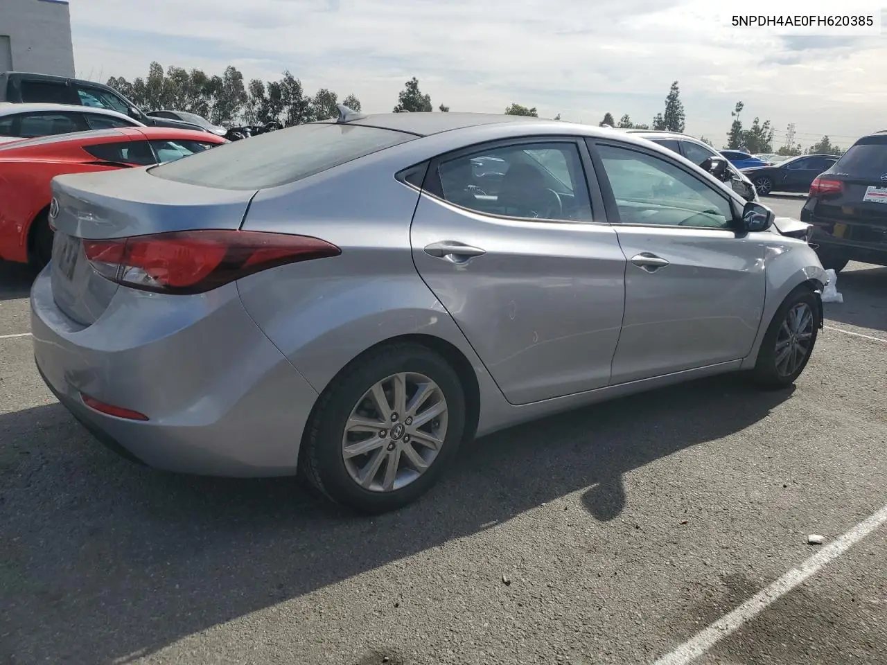 5NPDH4AE0FH620385 2015 Hyundai Elantra Se
