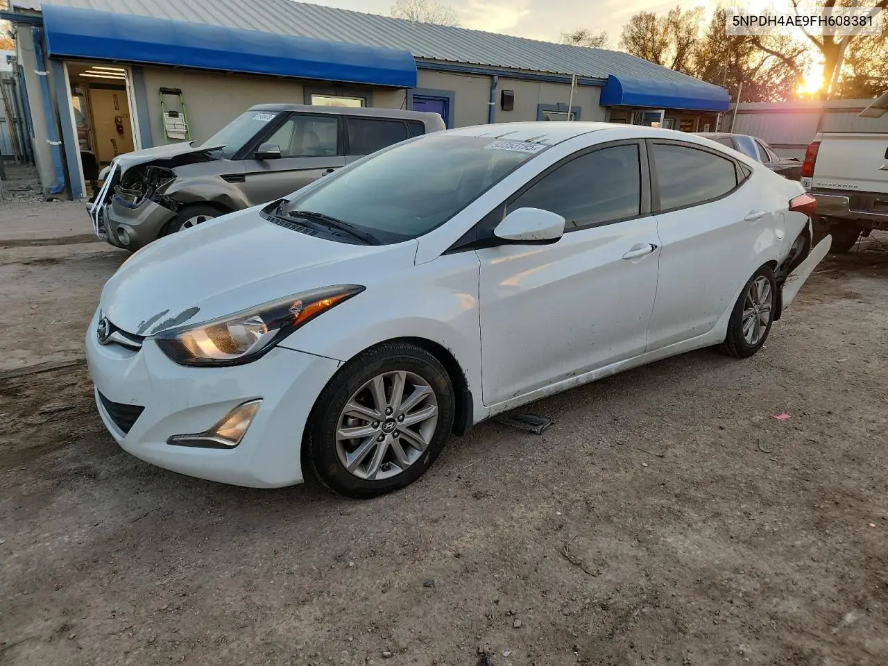 5NPDH4AE9FH608381 2015 Hyundai Elantra Se