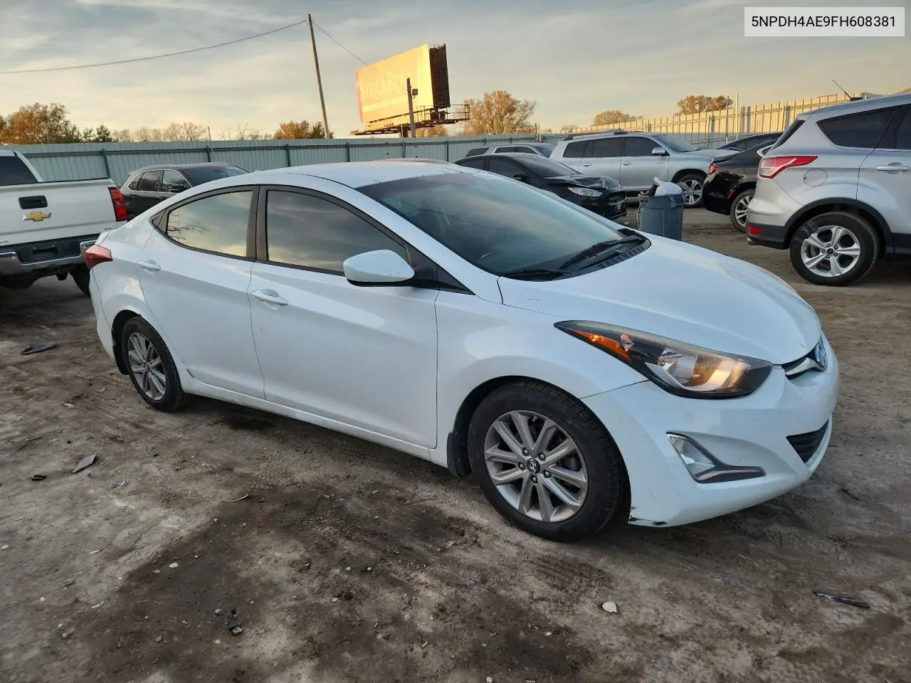 5NPDH4AE9FH608381 2015 Hyundai Elantra Se