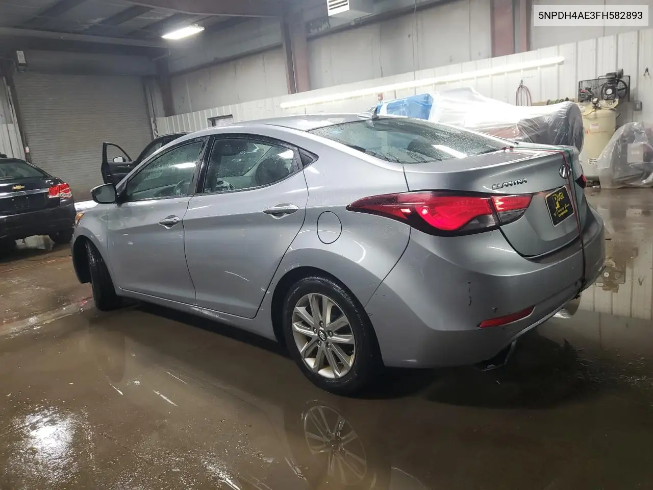 5NPDH4AE3FH582893 2015 Hyundai Elantra Se