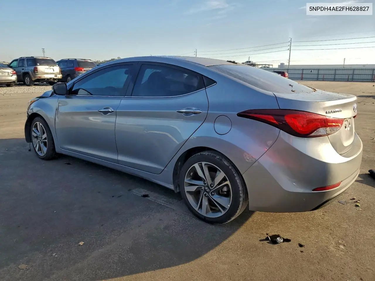 5NPDH4AE2FH628827 2015 Hyundai Elantra Se