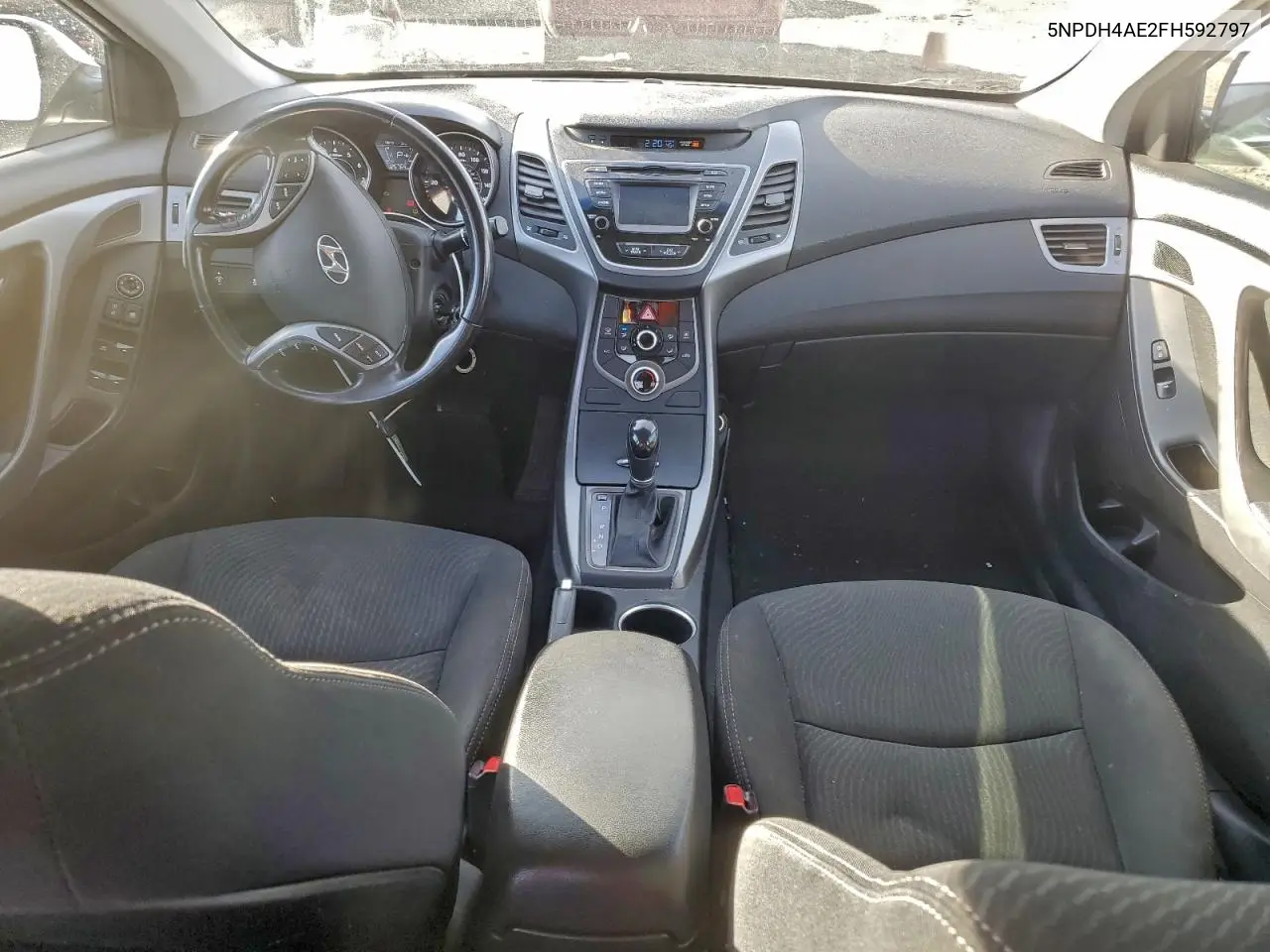 5NPDH4AE2FH592797 2015 Hyundai Elantra Se