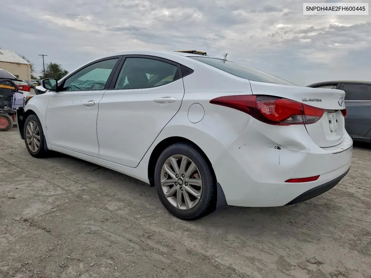 5NPDH4AE2FH600445 2015 Hyundai Elantra Se