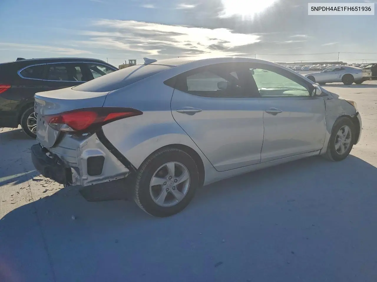 5NPDH4AE1FH651936 2015 Hyundai Elantra Se
