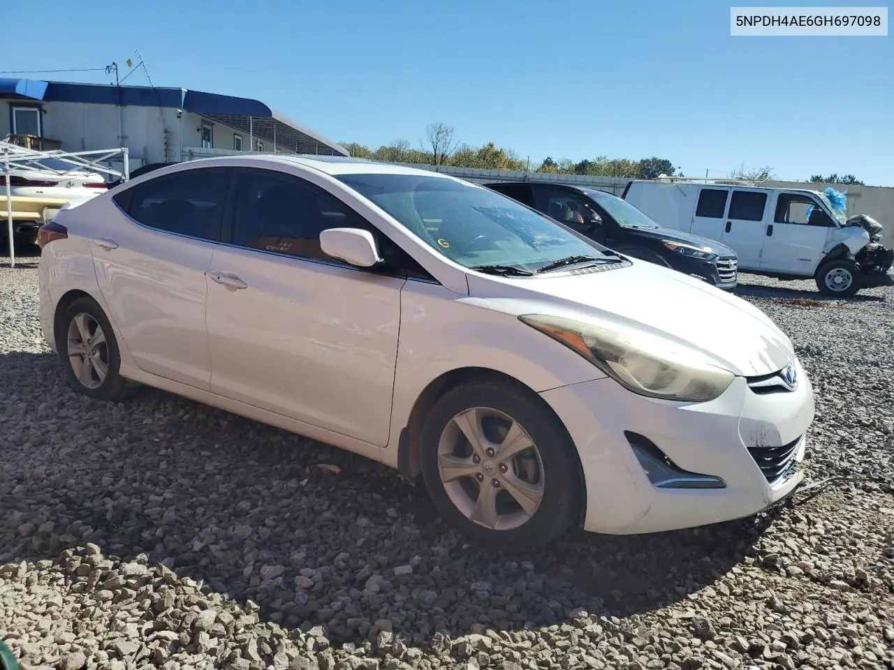 5NPDH4AE6GH697098 2016 Hyundai Elantra Se