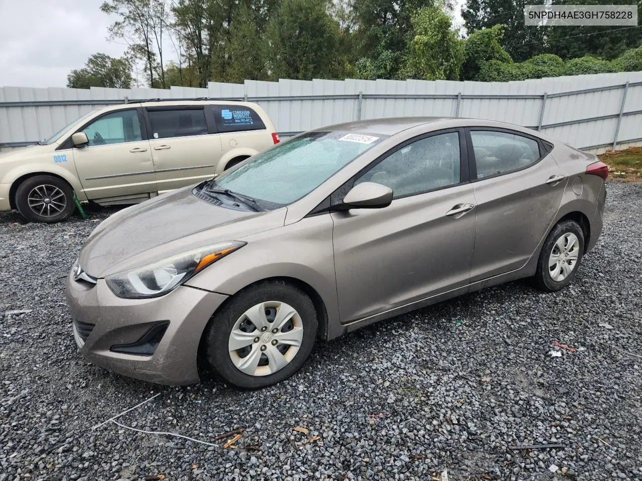 5NPDH4AE3GH758228 2016 Hyundai Elantra Se