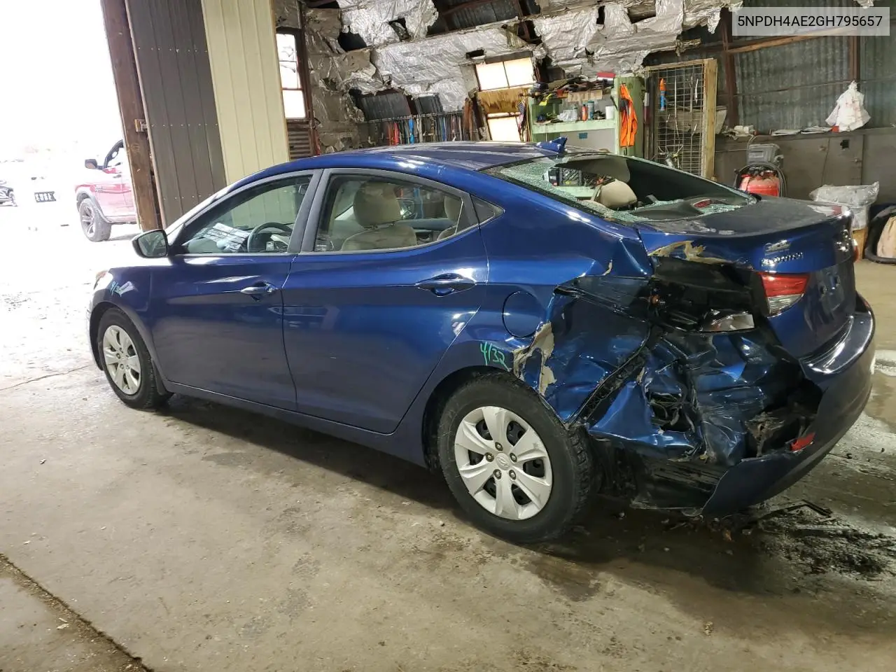 5NPDH4AE2GH795657 2016 Hyundai Elantra Se