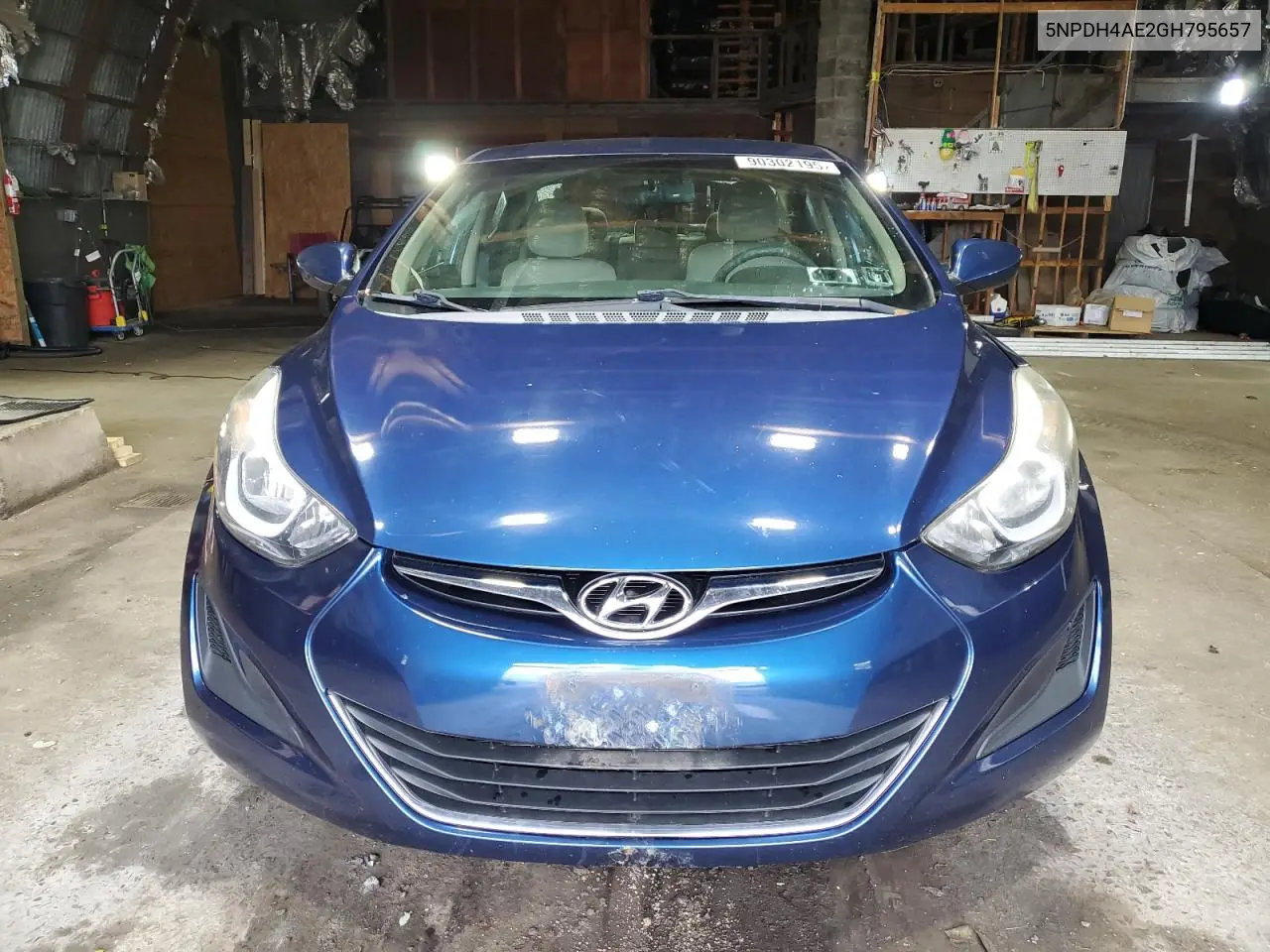 5NPDH4AE2GH795657 2016 Hyundai Elantra Se