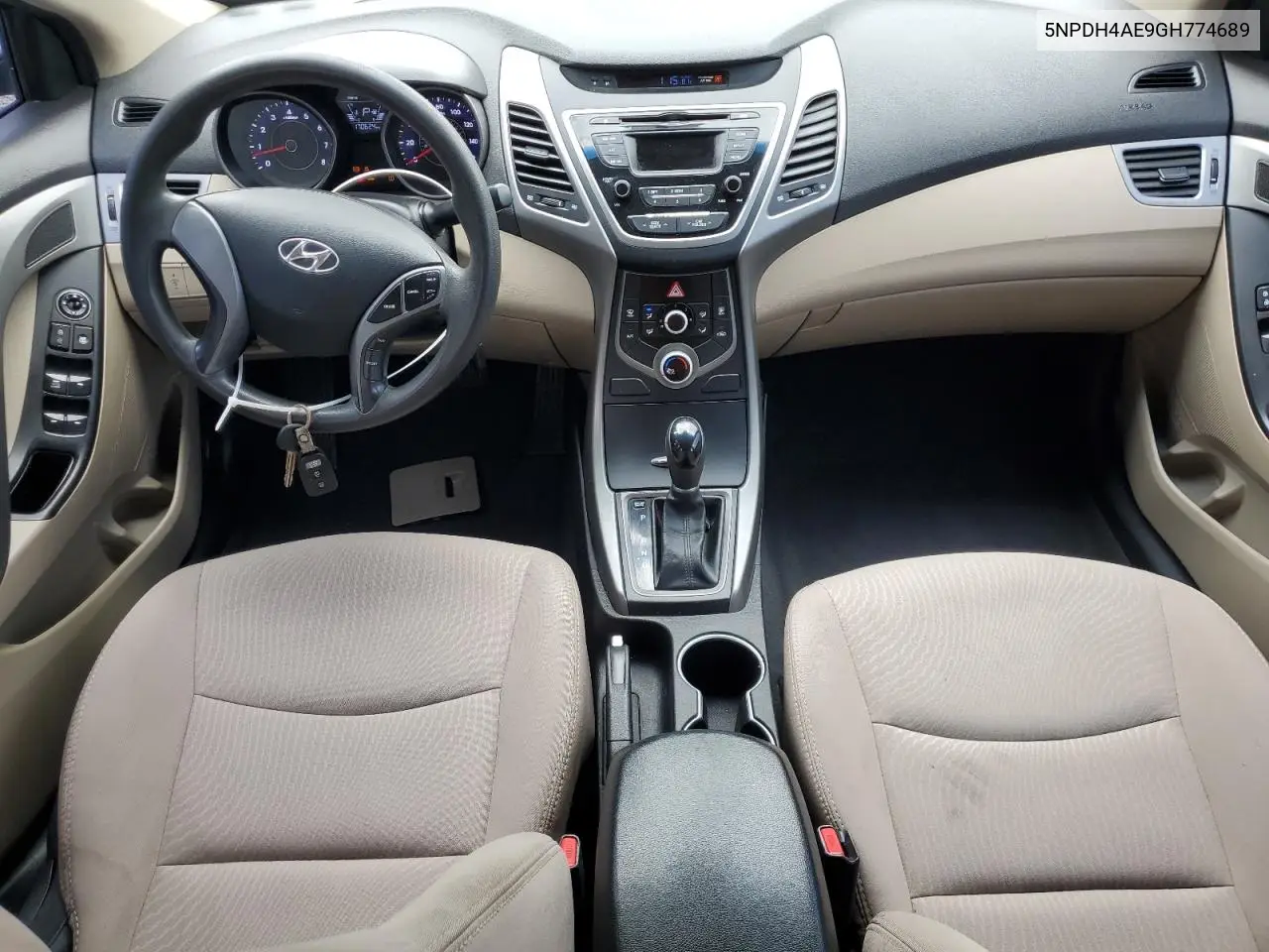 5NPDH4AE9GH774689 2016 Hyundai Elantra Se