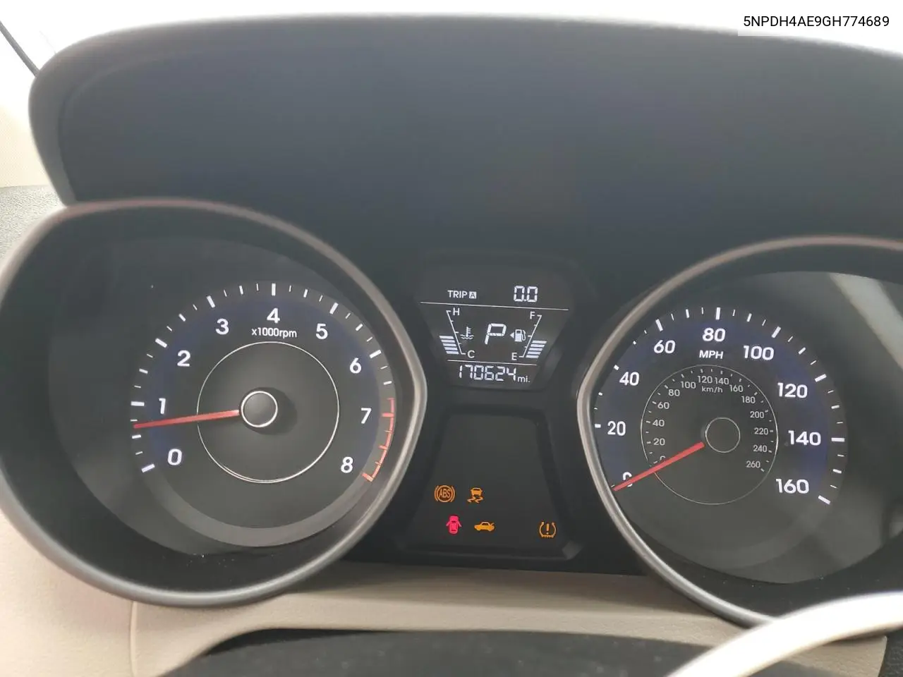 5NPDH4AE9GH774689 2016 Hyundai Elantra Se