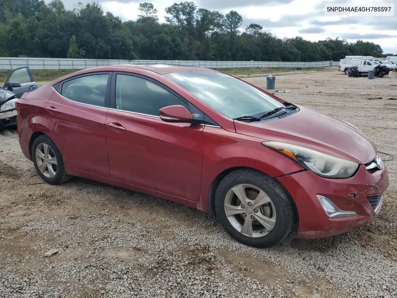 5NPDH4AE4GH785597 2016 Hyundai Elantra Se