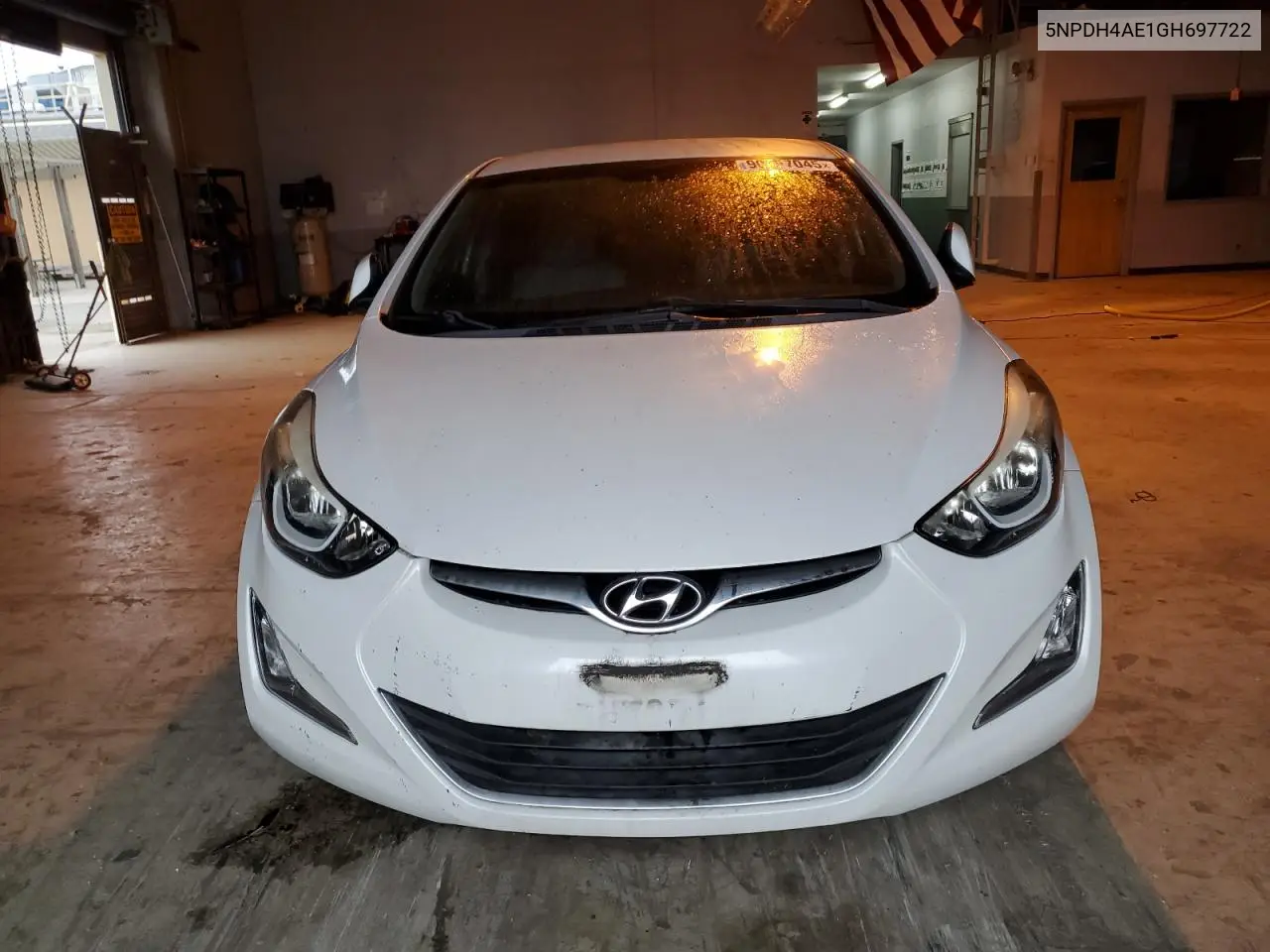 5NPDH4AE1GH697722 2016 Hyundai Elantra Se