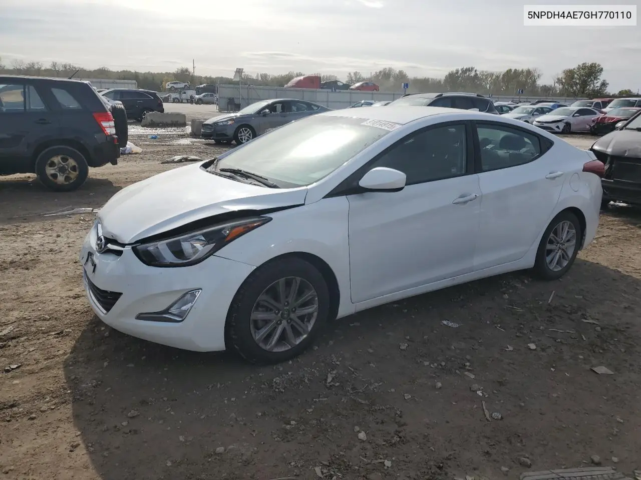 5NPDH4AE7GH770110 2016 Hyundai Elantra Se