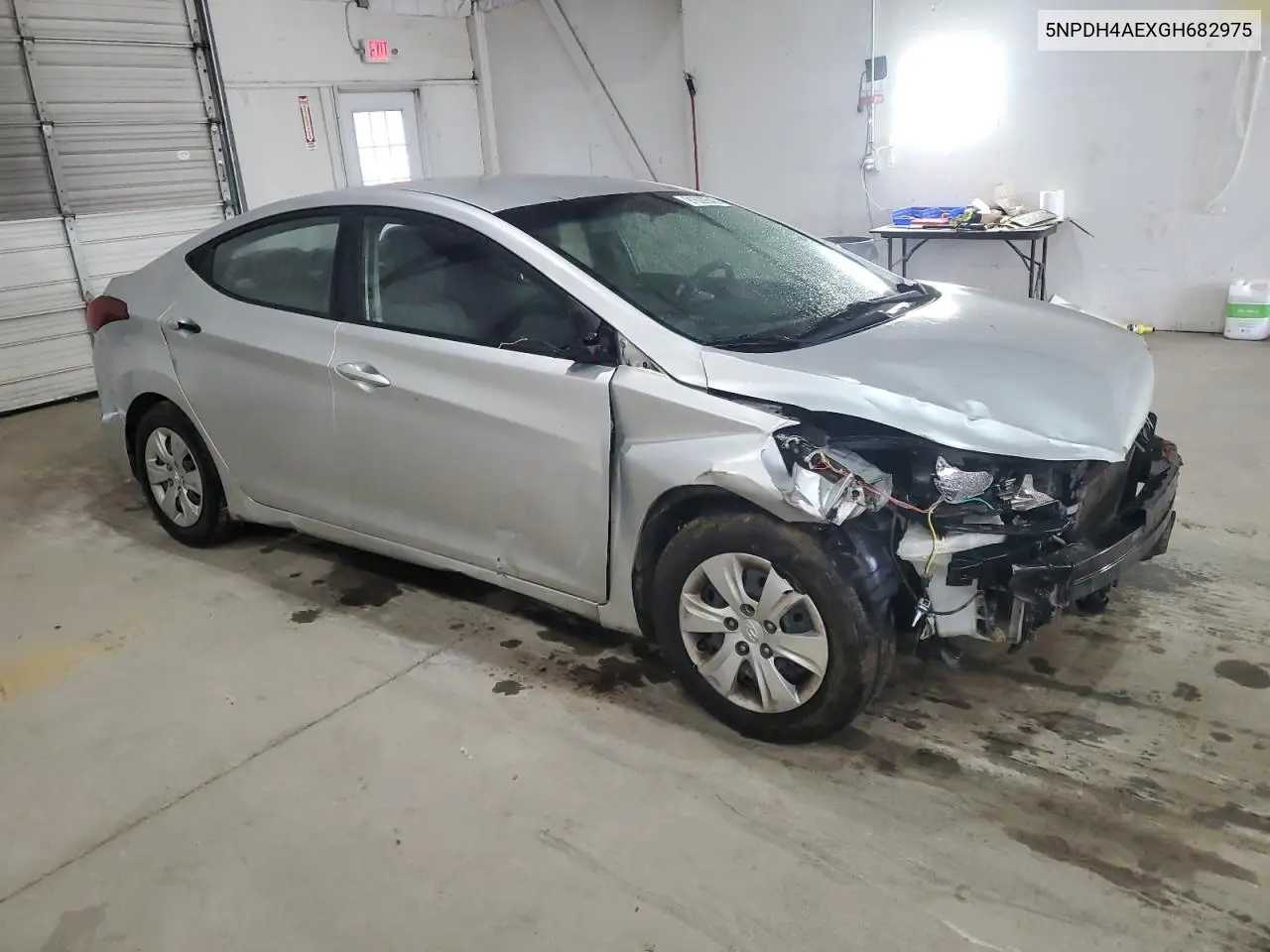 5NPDH4AEXGH682975 2016 Hyundai Elantra Se