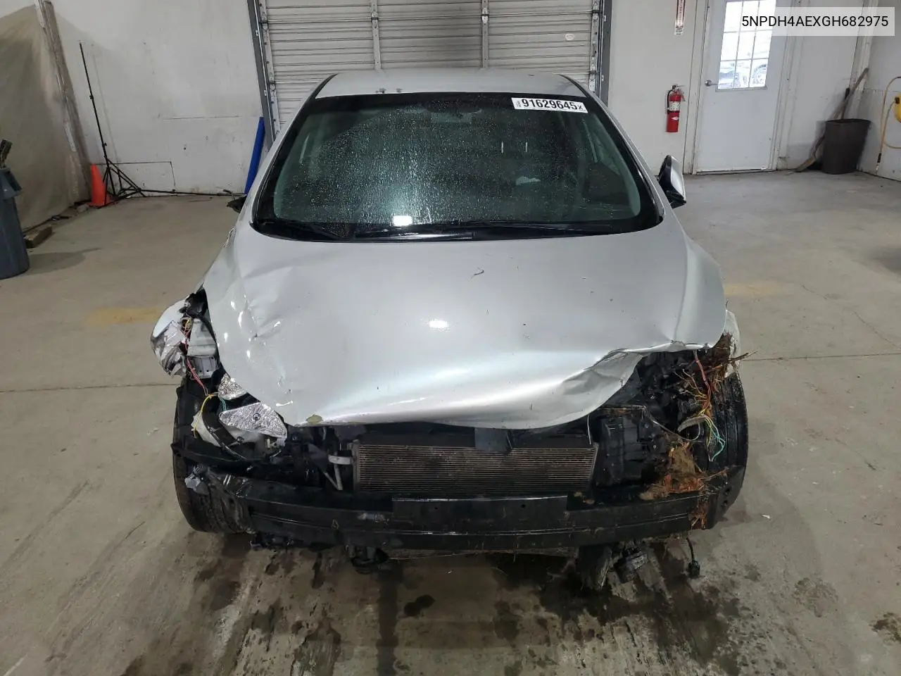 5NPDH4AEXGH682975 2016 Hyundai Elantra Se